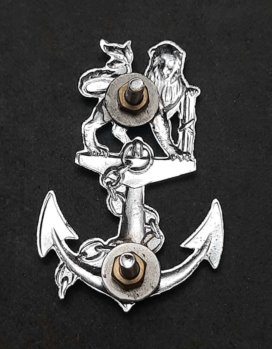 Border War: 1980s SA Navy Cadets Chromed Beret Badge ( All Screws).
