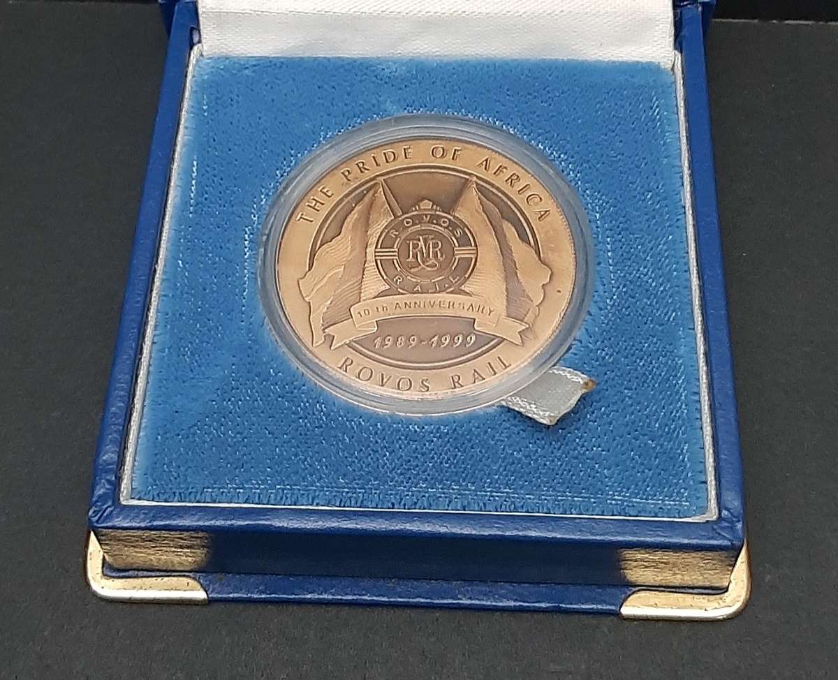 RARE: 1999 SA Rovos Rail 10 Year Anniversary Bronze Medallion Cased w/ Certification.