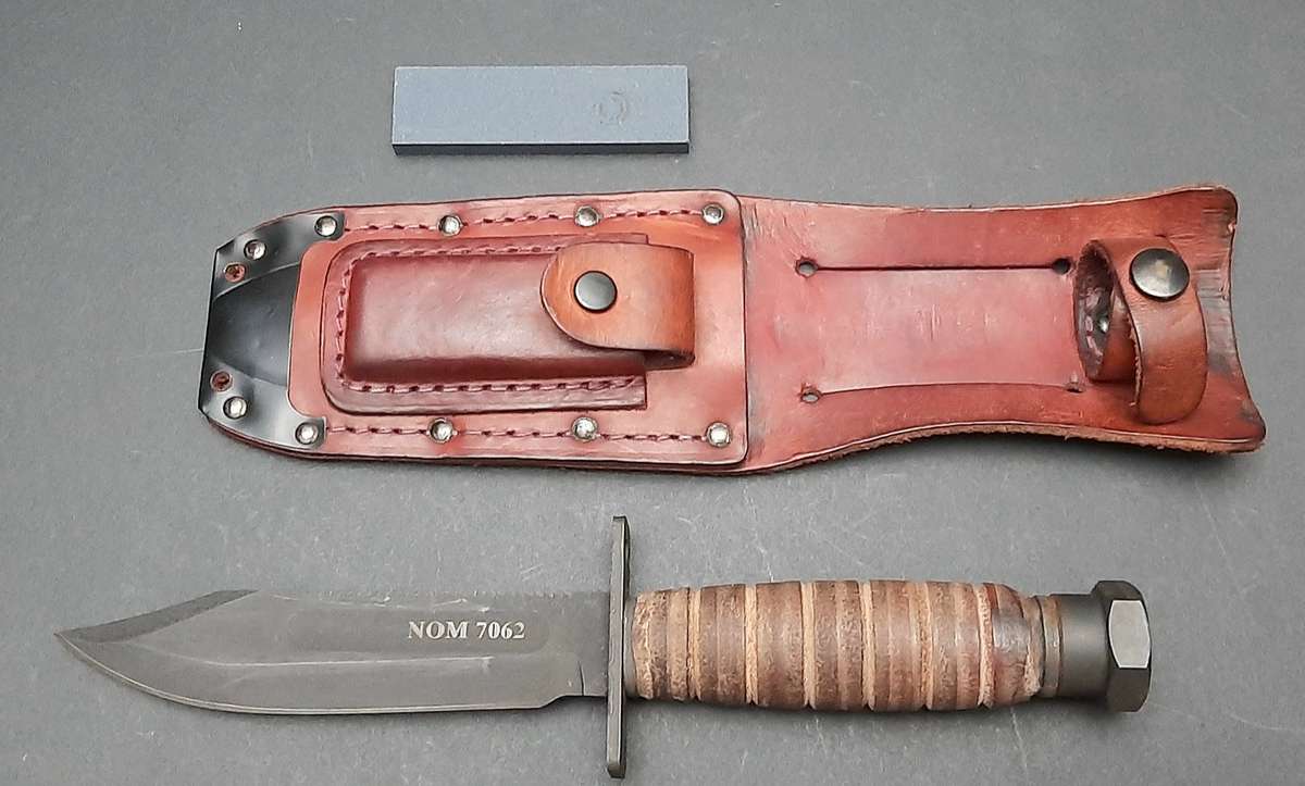 Border War 1980s : SADF 44 Parachute Brigade Private Purchase Ontario 3-11 Survival Knife w/ Sheath