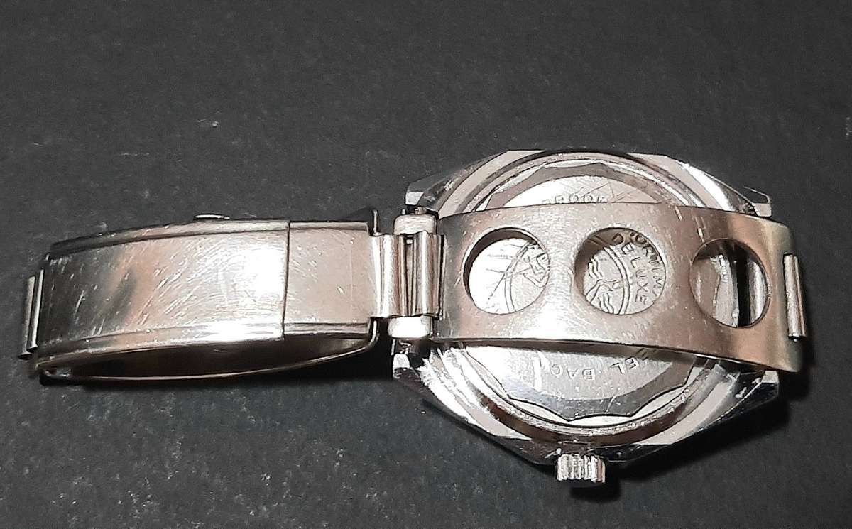 RARE: 1970s Mortima 17-Jewel 'Superdatomatic' Waterproof Diver's Watch (TESTED).