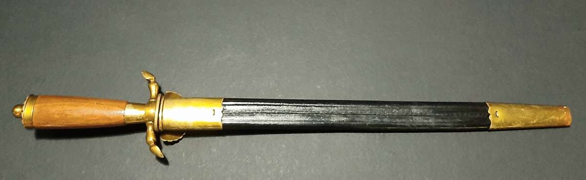 1920s/1930s Weimar German Hirschfänger Dagger with Clamshell & Scabbard