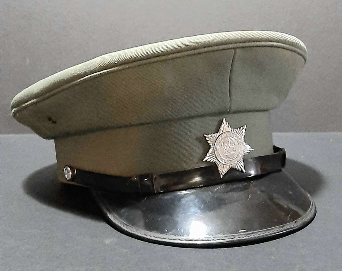 RARE: 1980s Ciskei 'Homeland' Police Service Dress Cap w/ Insignia (55)