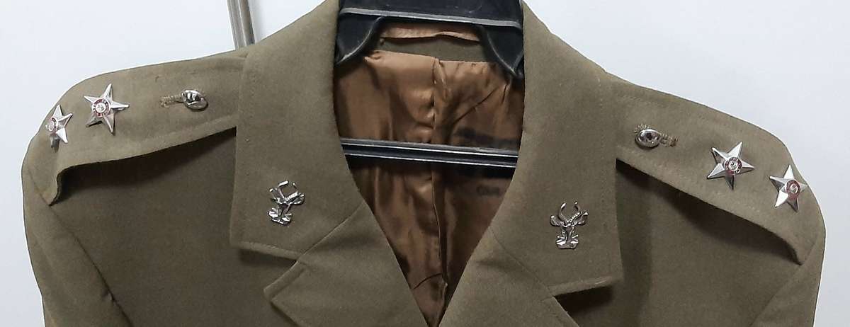 Border War 1970s :  SADF  Infantry Officer's Dress Tunic w/ Branch & Rank Insignia (Inscribed).