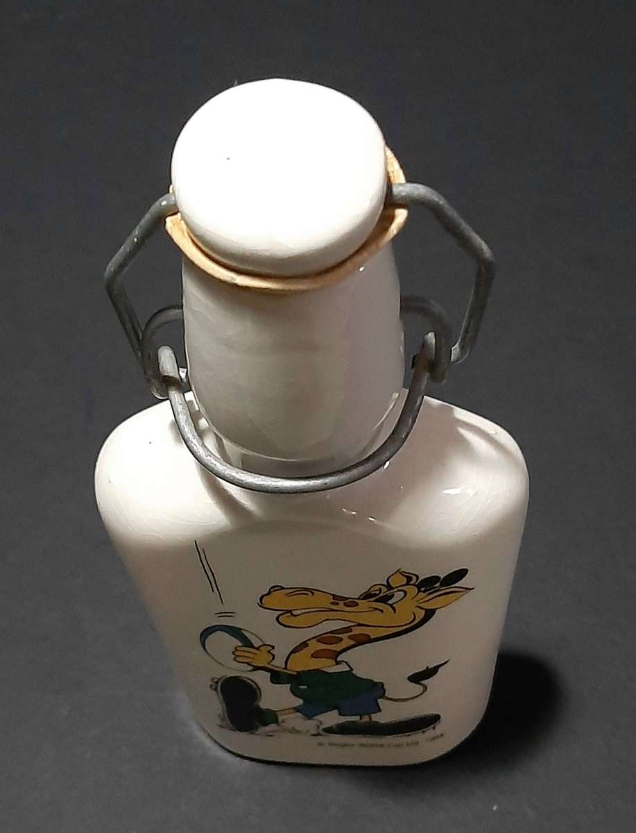 RARE: South Africa 1995 Rugby World Cup 'Ruggles' Ceramic Brandy Decanter w/ Stopper (18cm).