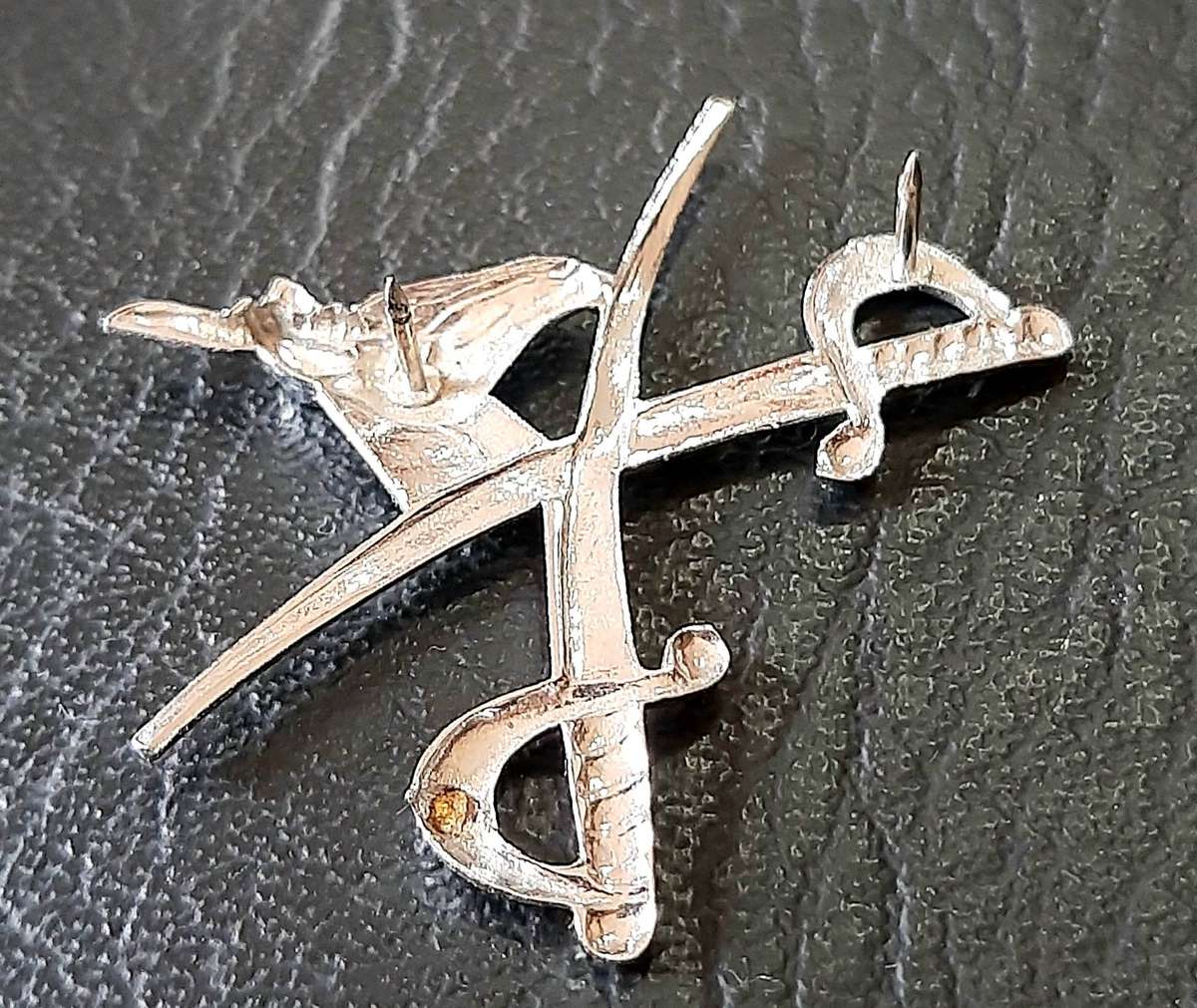 Border War: 1980s SADF Physical Training Instructor Metallic Breast Badge (Pins).
