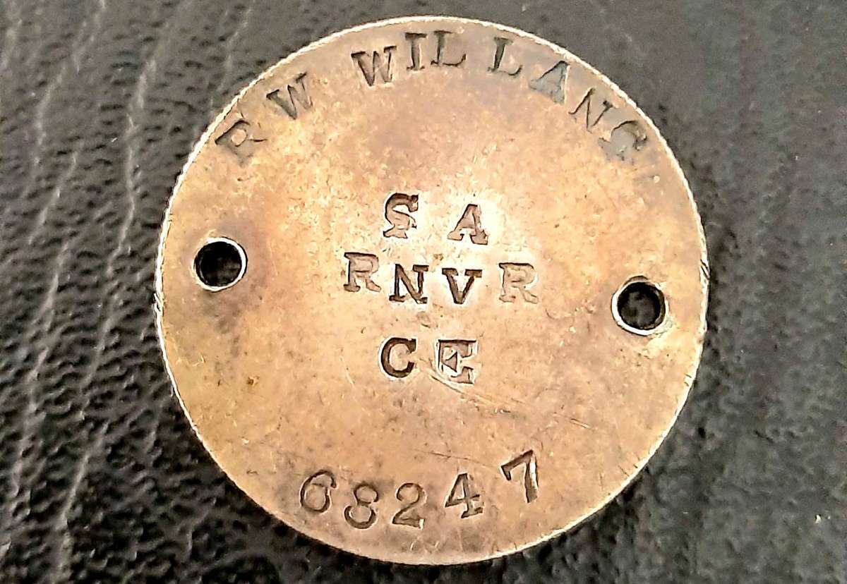 RARE: WW2 - SA Royal Navy Volunteer Res. 800 Silver 1929 Florin Identity Disc / Dog-Tag (Inscribed)