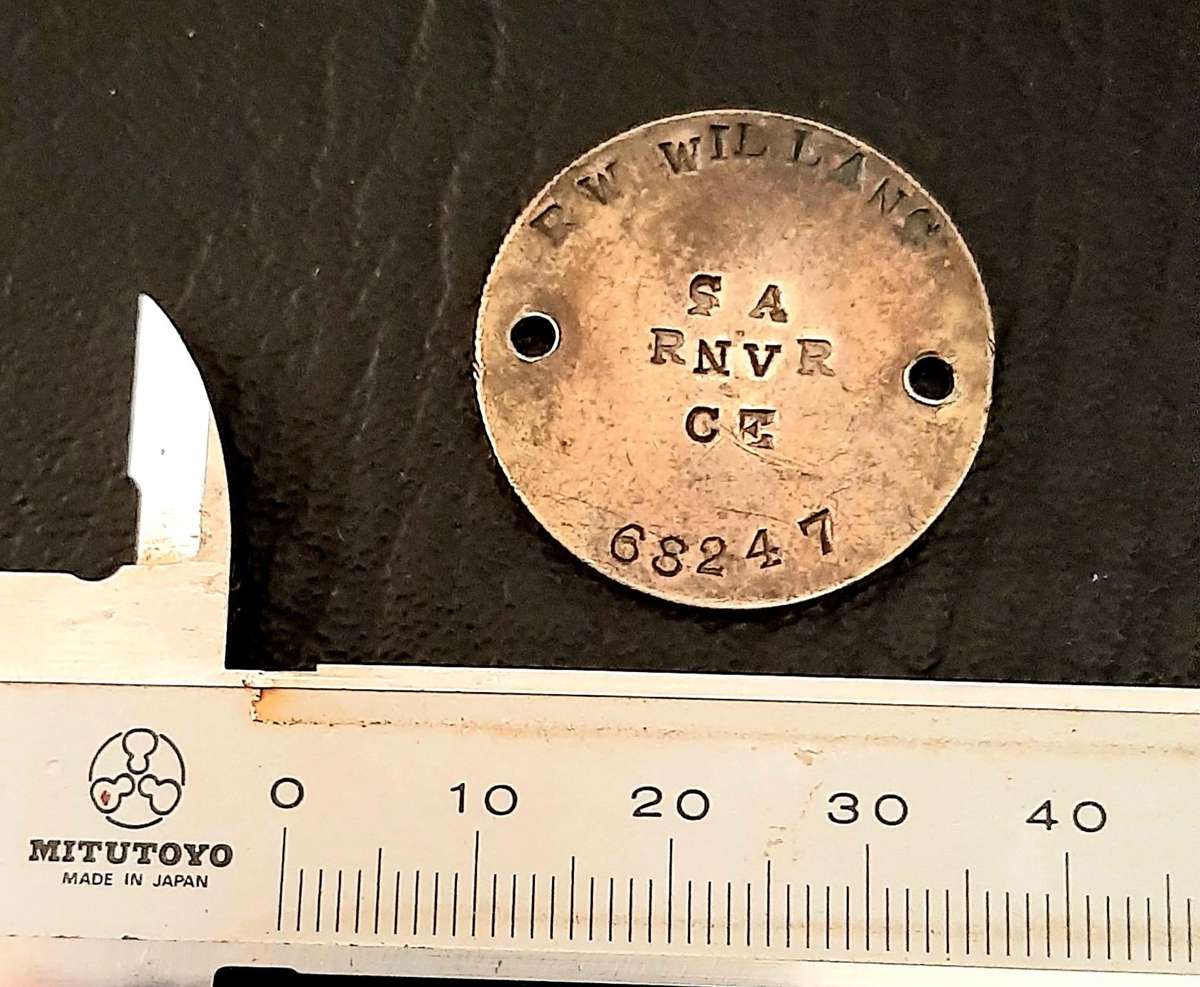 RARE: WW2 - SA Royal Navy Volunteer Res. 800 Silver 1929 Florin Identity Disc / Dog-Tag (Inscribed)