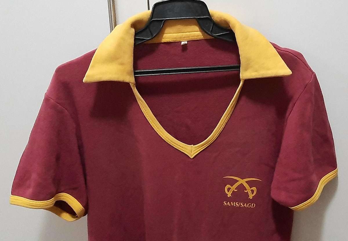 Border War: 1980s SAMS Physical Training Instructor Maroon T-Shirt w/ Insignia (Large).