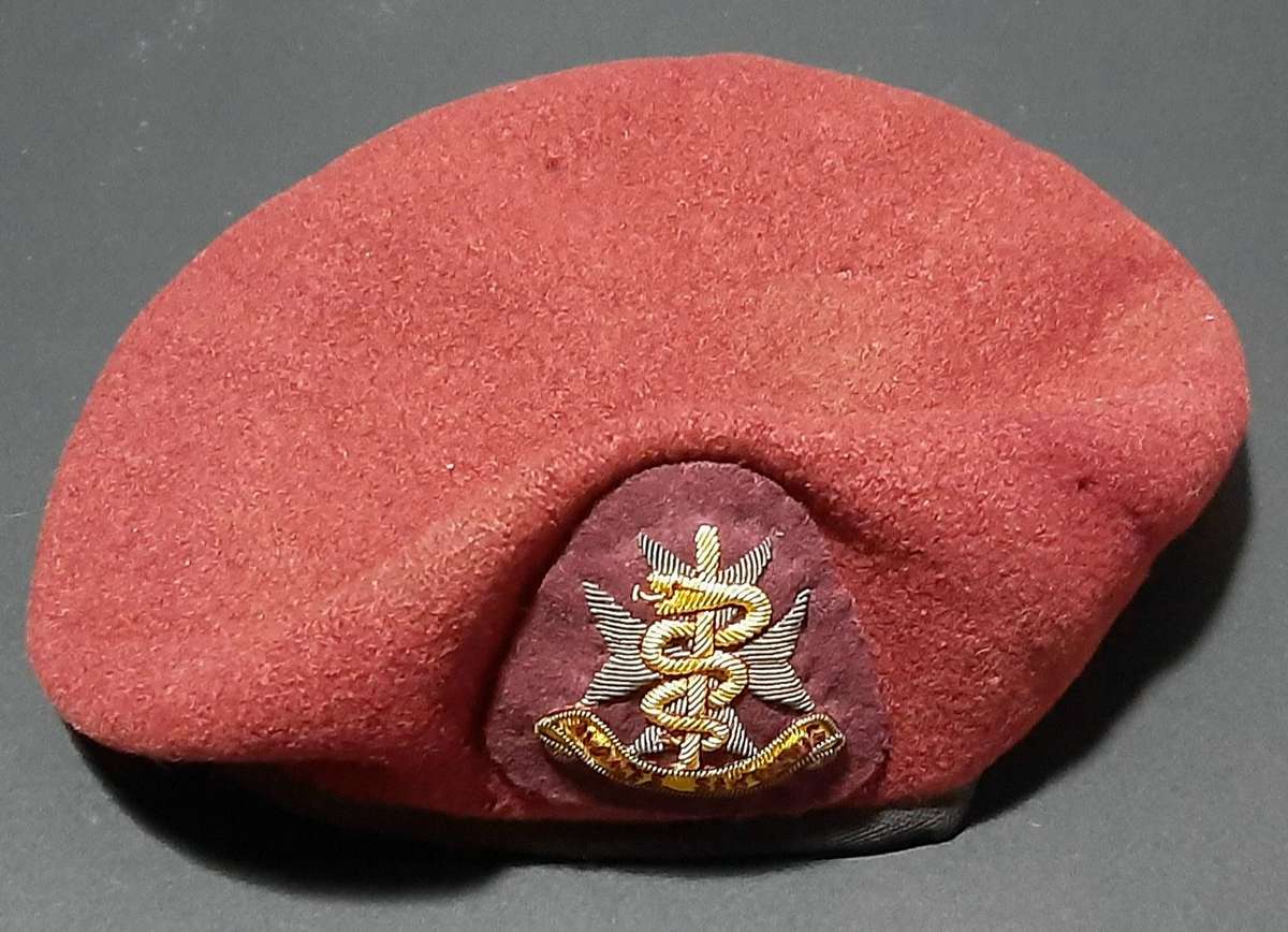 SA Military: SAMS 2000s Senior Officer's Maroon Service Beret w/ Bullion Badge Insignia (58).