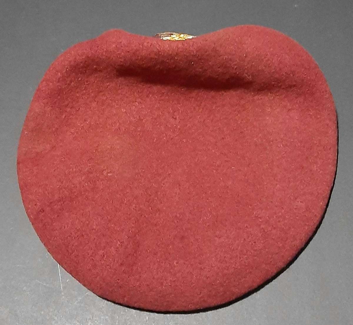 SA Military: SAMS 2000s Senior Officer's Maroon Service Beret w/ Bullion Badge Insignia (58).