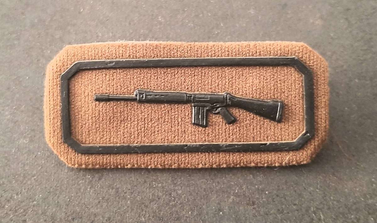 Border War: 1980s SADF Nutria Rubberized 'Tupperware' Marksmanship Breast Badge w/ Pins.