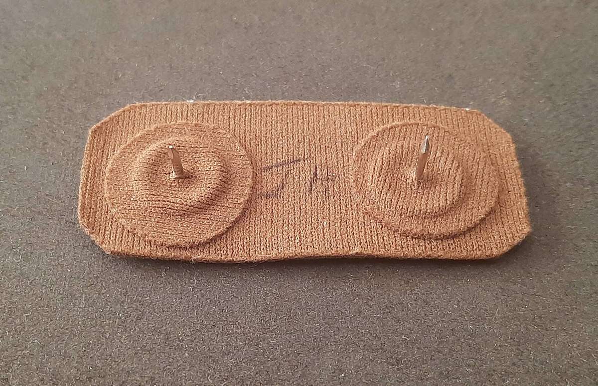 Border War: 1980s SADF Nutria Rubberized 'Tupperware' Marksmanship Breast Badge w/ Pins.