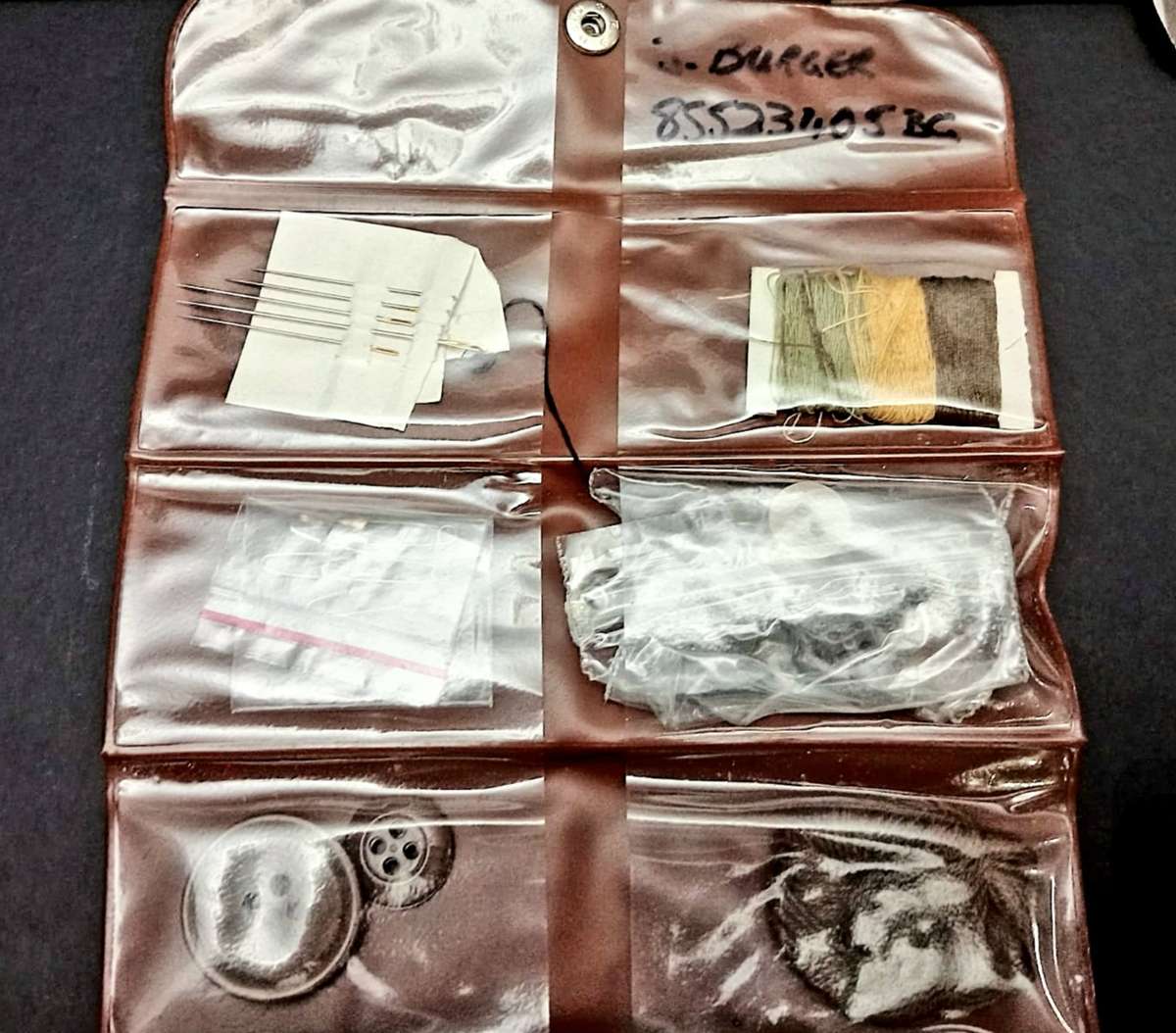 **Border War : 1980s SADF General Service Sewing Kit w/ Contents(Inscribed)**