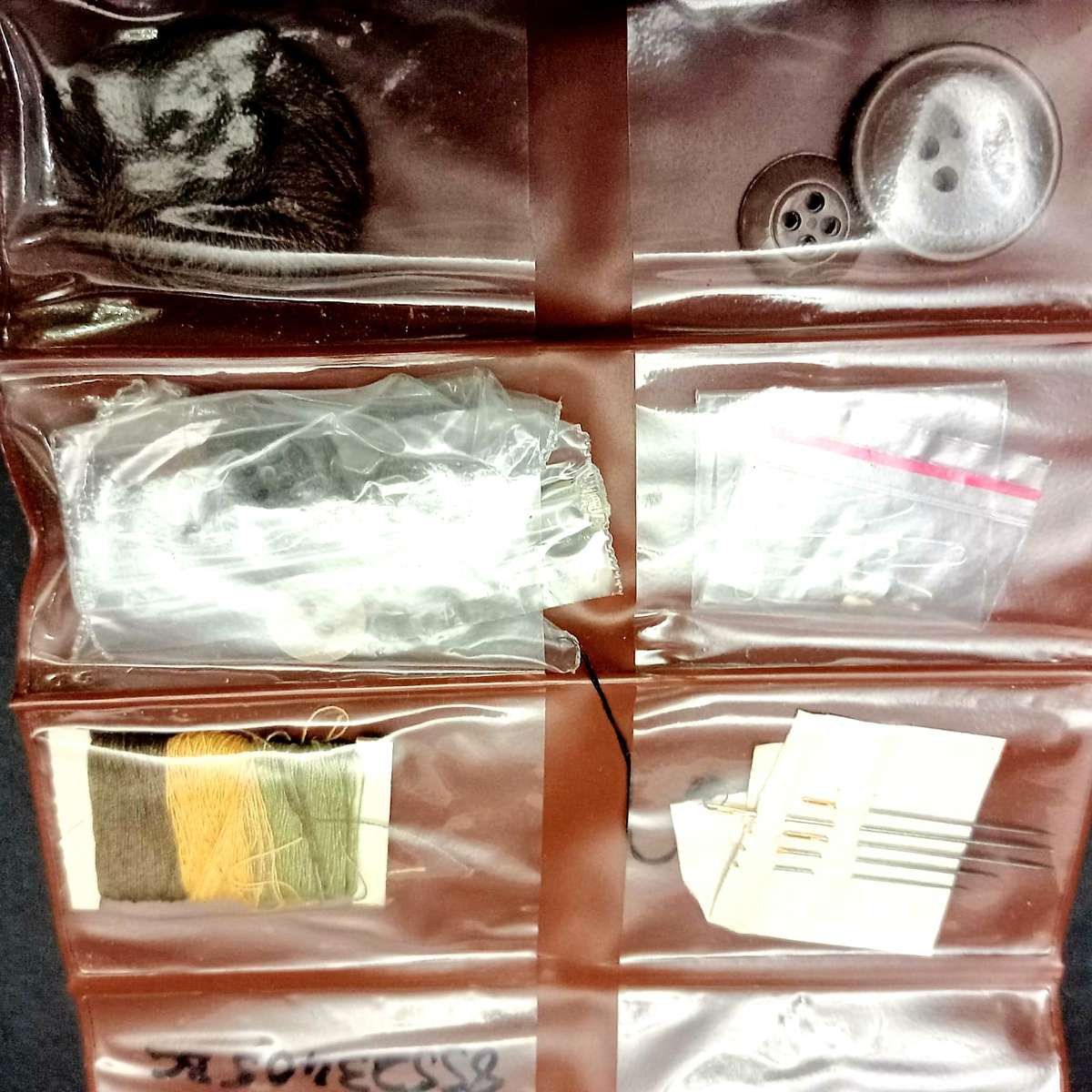 **Border War : 1980s SADF General Service Sewing Kit w/ Contents(Inscribed)**