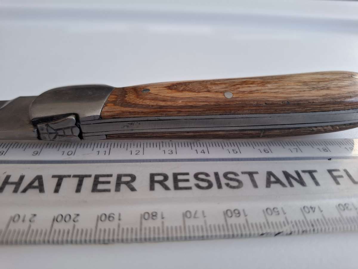 Stunning Laguiole Pocket Knife with Wooden Handle in Excellent Condition