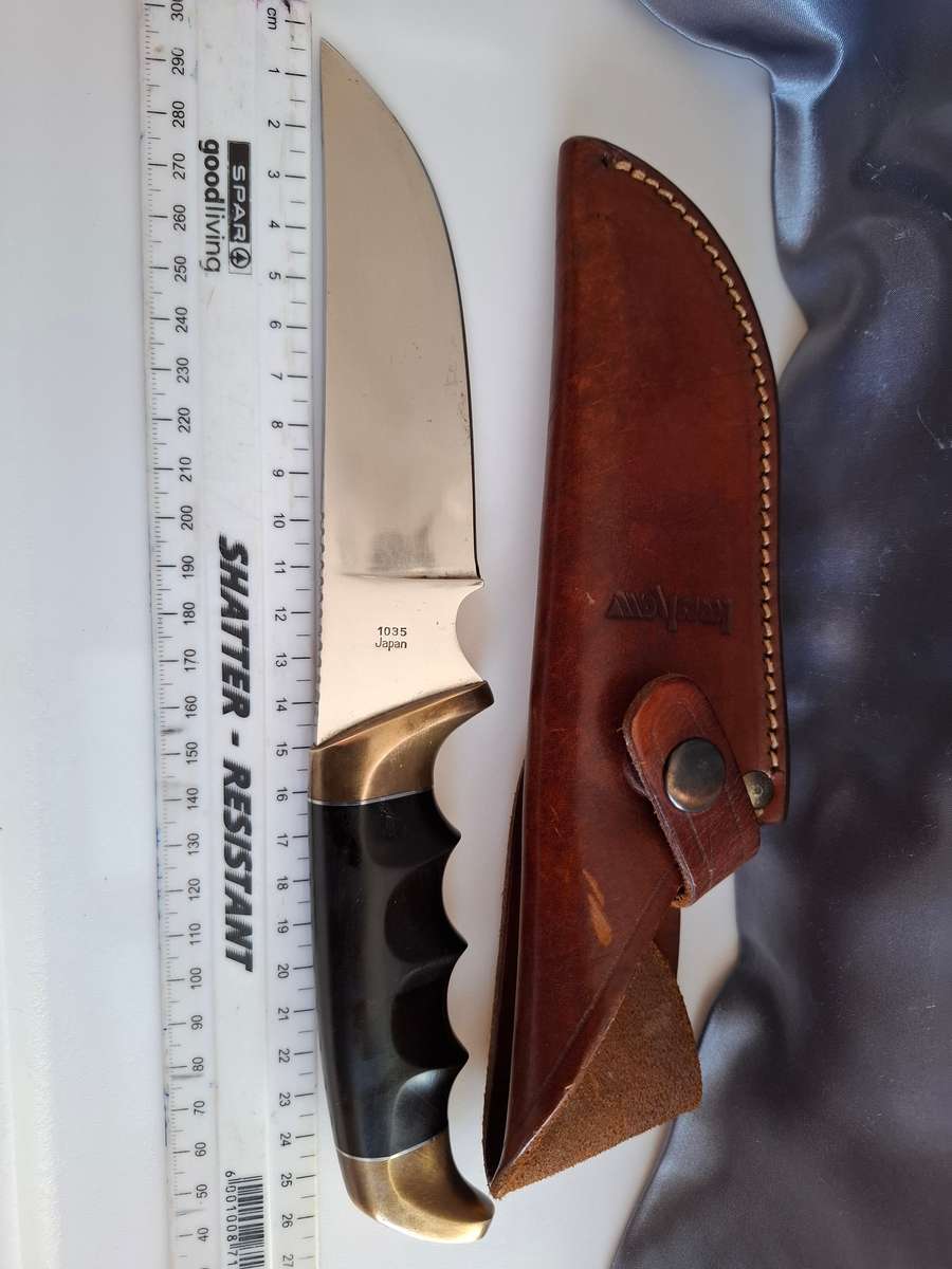 Stunning Original Kershaw Hunting Knife 1035 with Sheath made in Japan in Excellent Conditon