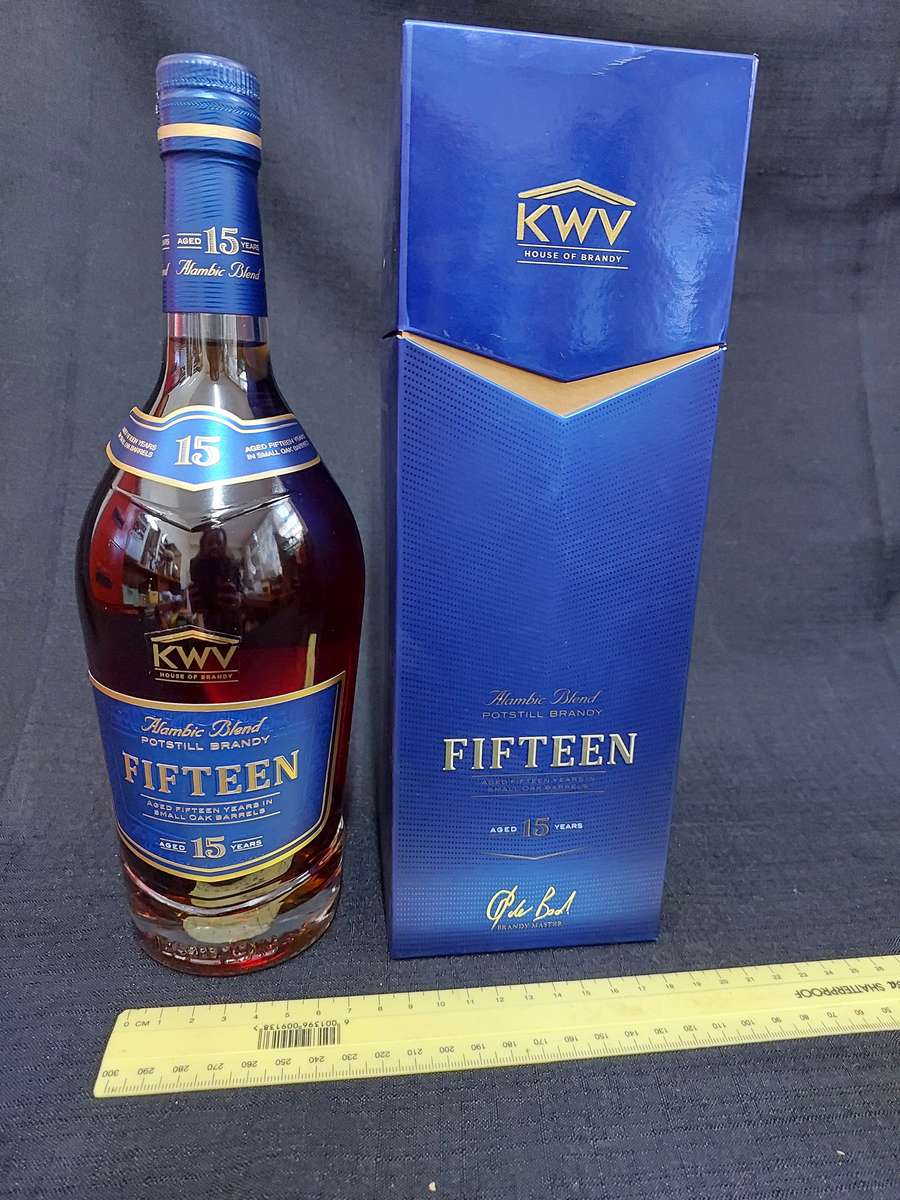 Vintage KWV Aged Fifteen years Brandy -750ml- Sealed - Good Condition