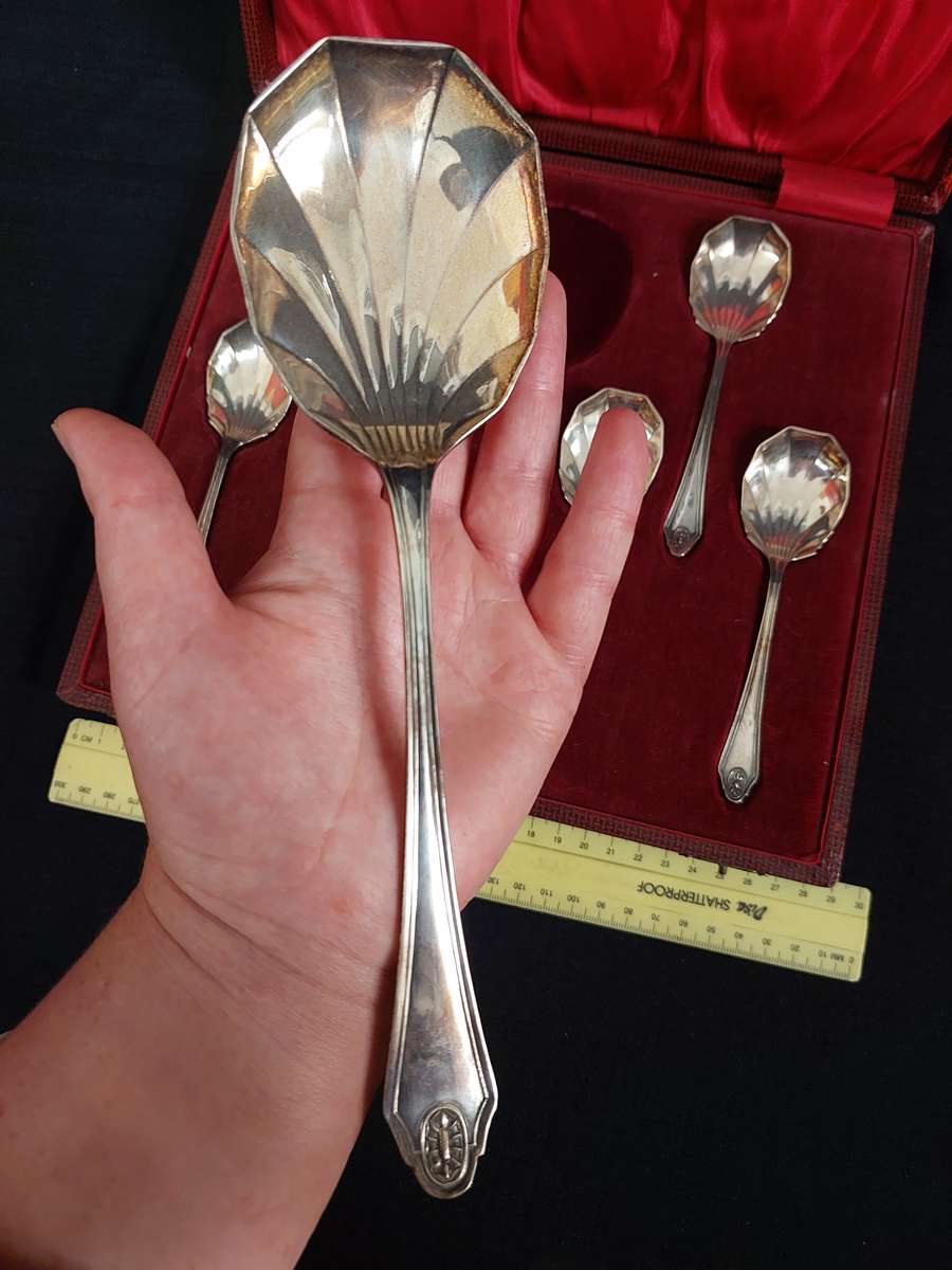 Stunning Antique 7 Piece EPNS Silver Plated Fruit Spoons & Serving Spoons - Good Condition