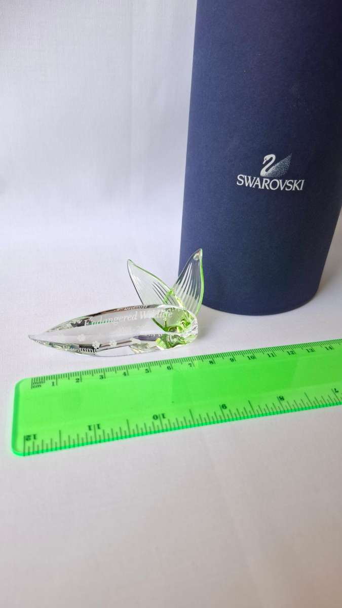Beautiful Swarovski Crystal Endangered Wildlife 2008-2010 Plaque - Excellent Condition