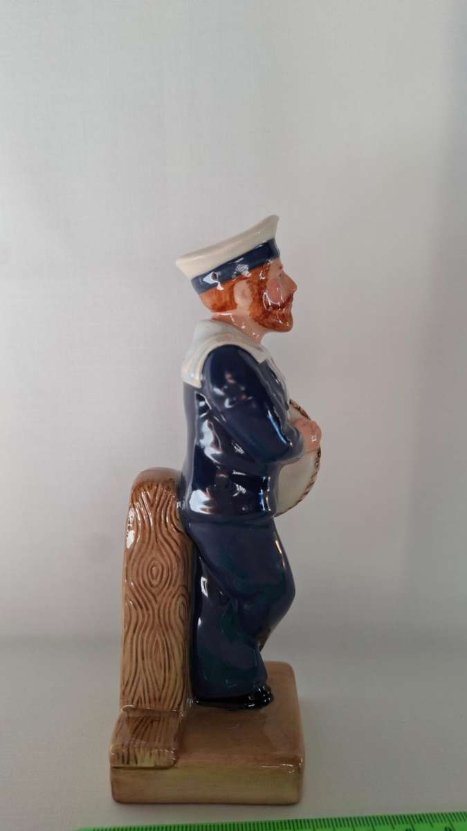 Royal Doulton  Figurine "Player's Hero Sailor" - Excellent Condition