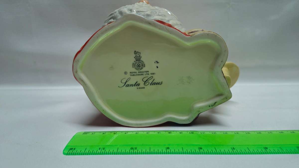 Large Royal Doulton  Character Jug "Santa Claus"  - Excellent Condition
