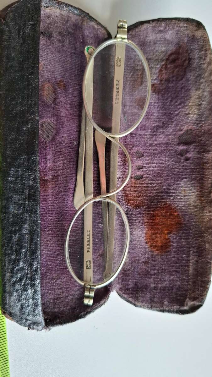Stunning Anitique Birmingham Hallmarked Silver Reading Glasses marked "Pebbles" 15.4 Grams