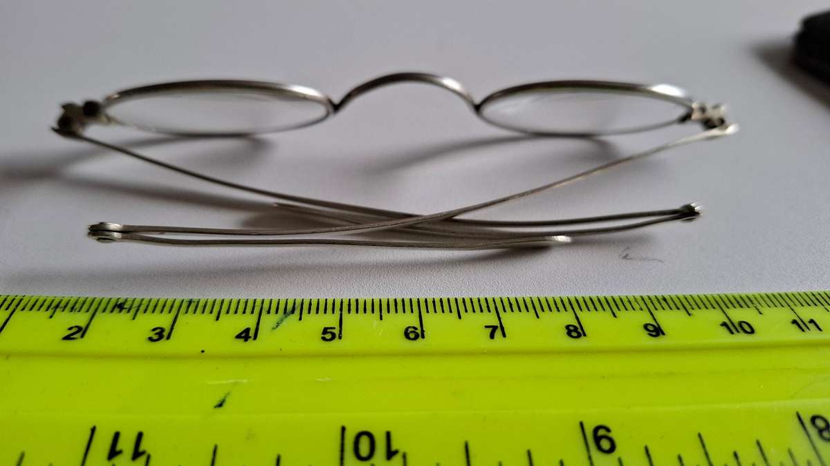Stunning Anitique Birmingham Hallmarked Silver Reading Glasses marked "Pebbles" 15.4 Grams