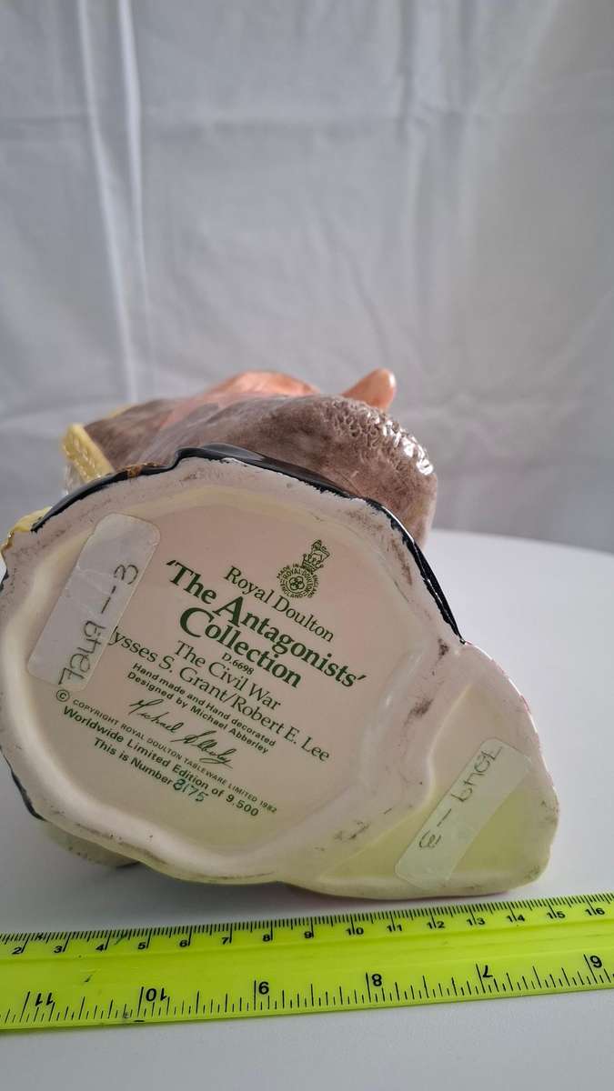 Royal Doulton The Antagonists Collection The Civil War Ulysses S Grant & Robert E Lee Two Sided Jug