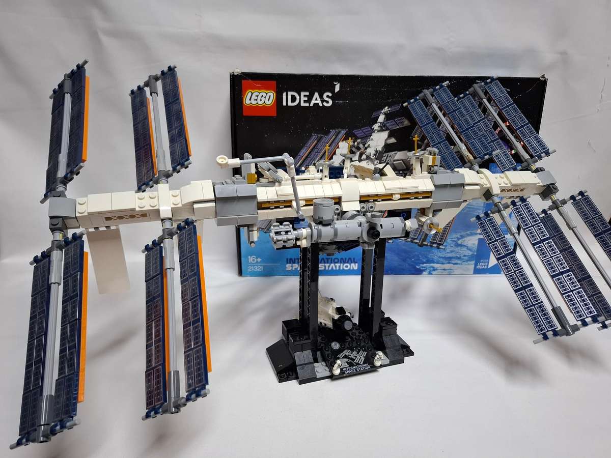 LEGO Ideas International Space Station (set number 21321). - Good Condition