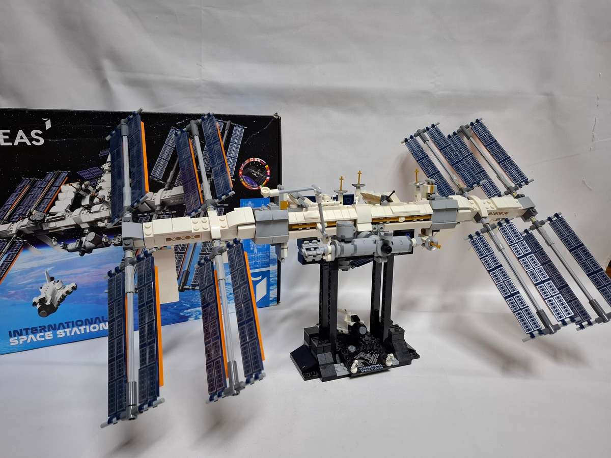 LEGO Ideas International Space Station (set number 21321). - Good Condition