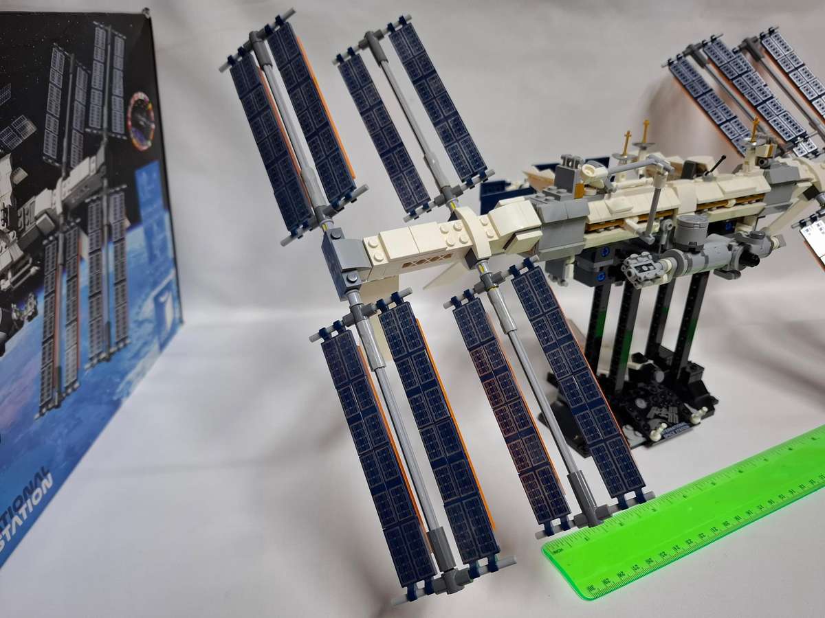 LEGO Ideas International Space Station (set number 21321). - Good Condition
