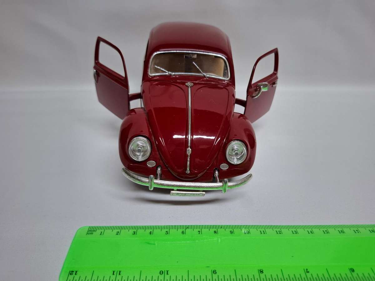 Vintage Bburago 1955 Volkswage Käfer Beetle Die Cast Model 1:18 Scale - Excellent Condition