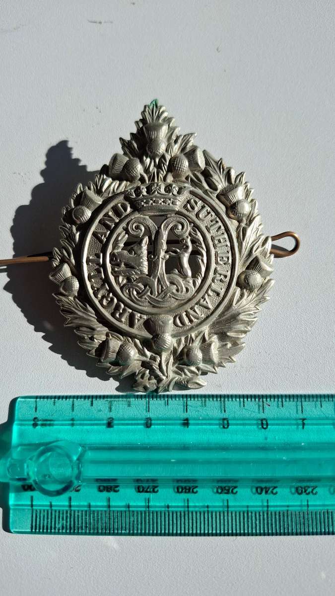Stunning Argyll and Sutherland Highlanders Cap Badge in Excellent Condition (7.5x6cm)