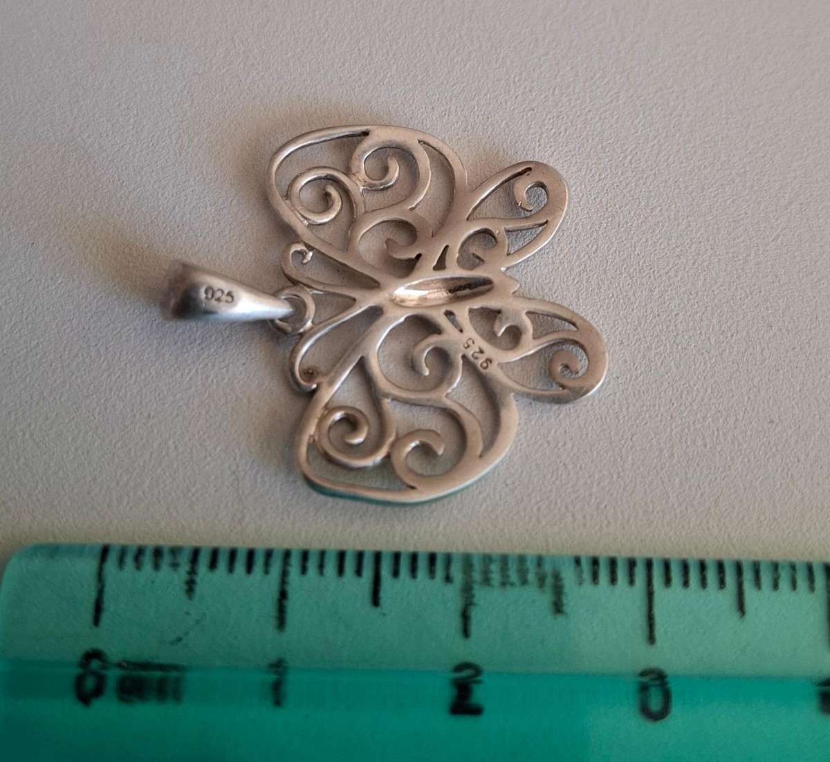 Stunning 925 Silver Butterfly Pendant in Excellent Condition 1.9 grams