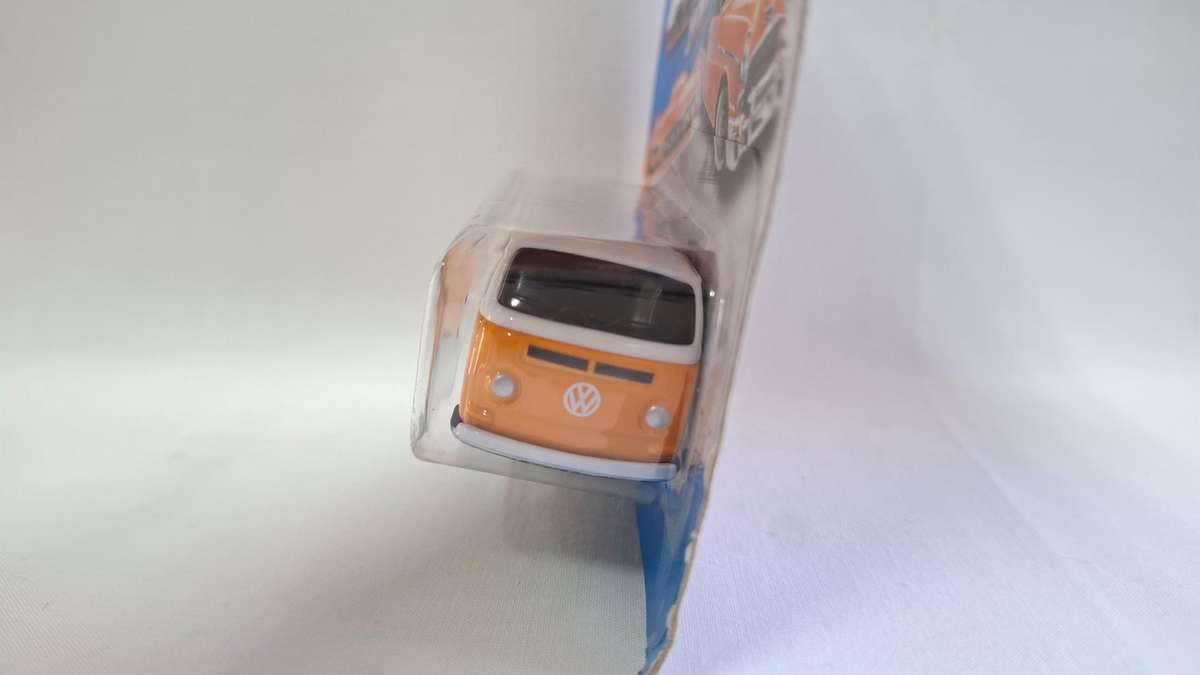 Diecast Maisto Volkswagen Kombi  - Good Condition