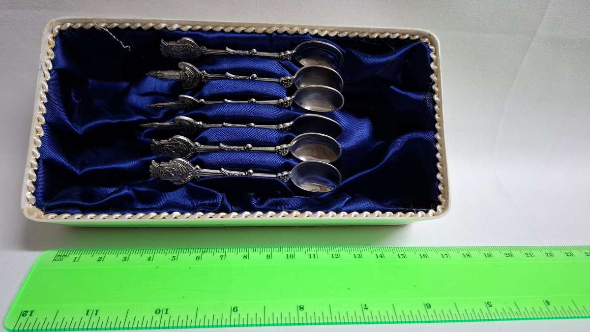 Beautiful Collection of Six Vintage Dutch Silver Plated Spoons - Excellent Condition