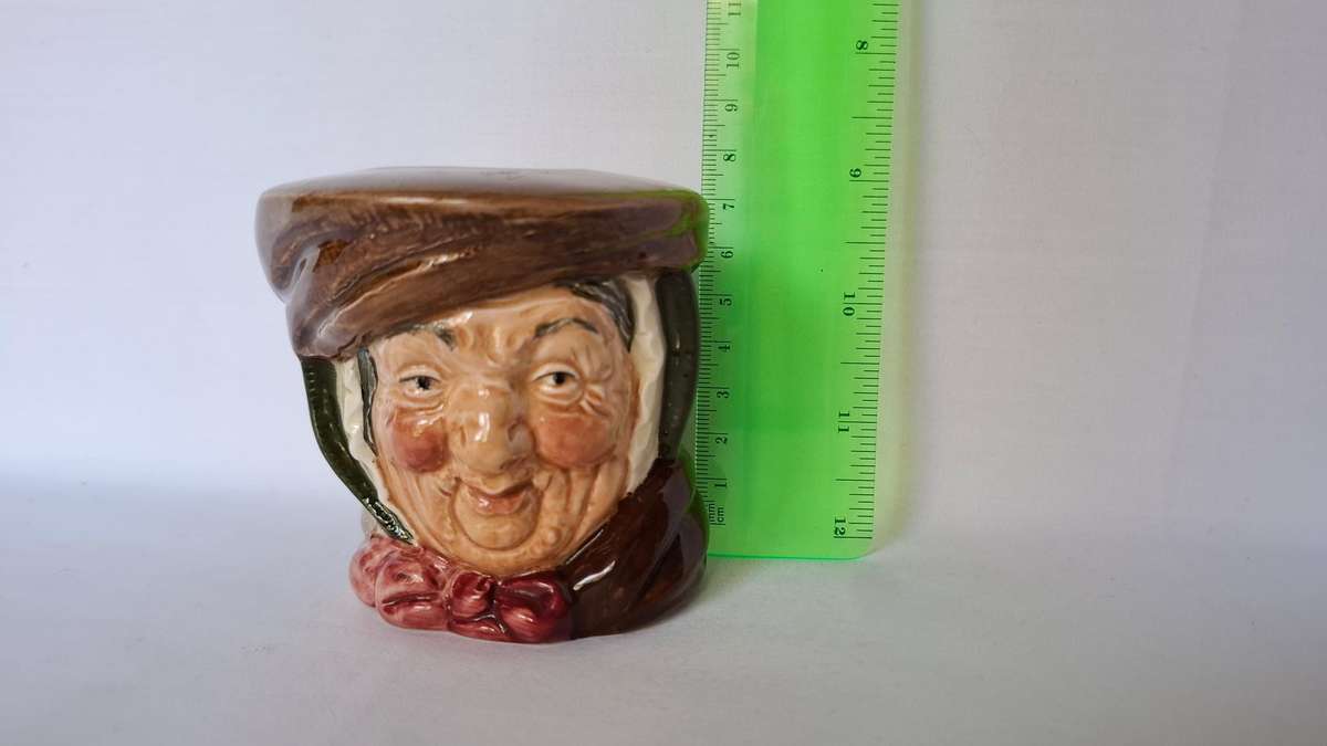 Royal Doulton Toby Jug Ash Bowl "Sairey Gamp" D. 6009 - Excellent Condition