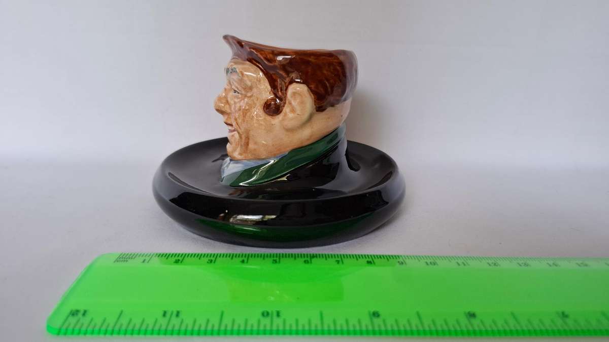 Royal Doulton Toby Jug Matchbook Holder Ashtray "John Barelycorn" D. 5602 - Excellent Condition