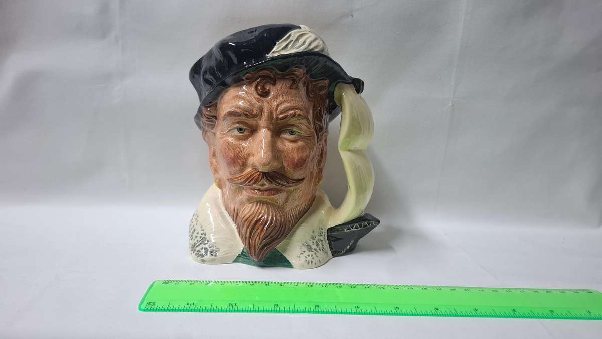 Royal Doulton Large TobyJug "Sir Francis Drake" D.6805 Special Edition of 6000 - Excellent Condition