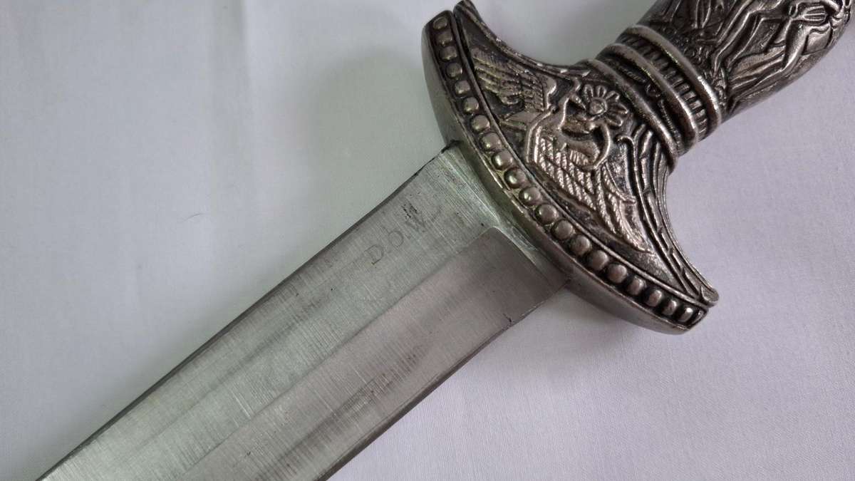Stunning Vintage Decorative Silver Mounted Dagger in Sheath - Excellent Condition