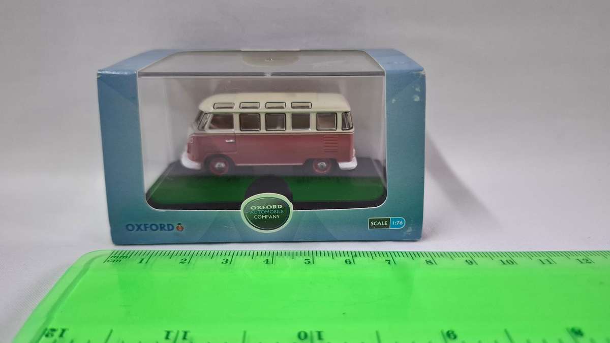 Oxford Diecast VW T1 Samba Bus - Excellent Condition