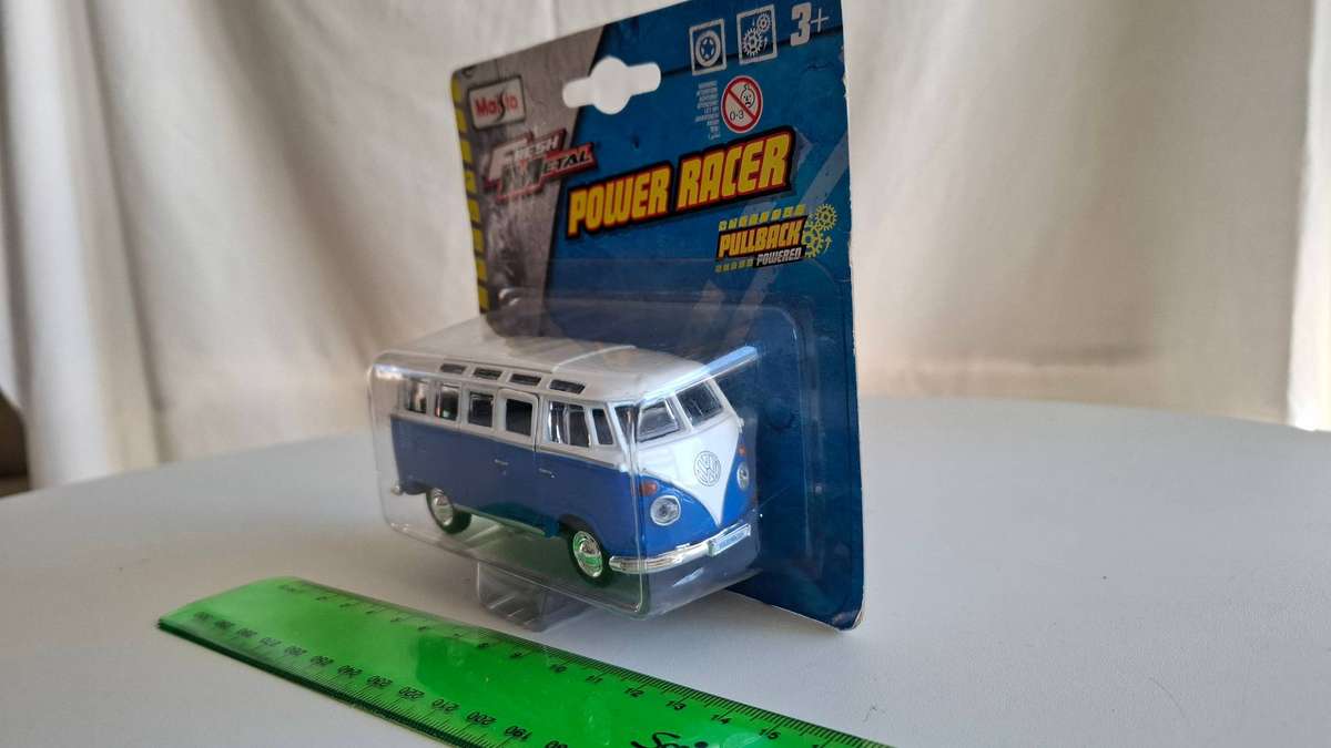 Stunning Maisto Fresh Metal Power Racer Pullback Volkswagen Combi - Sealed