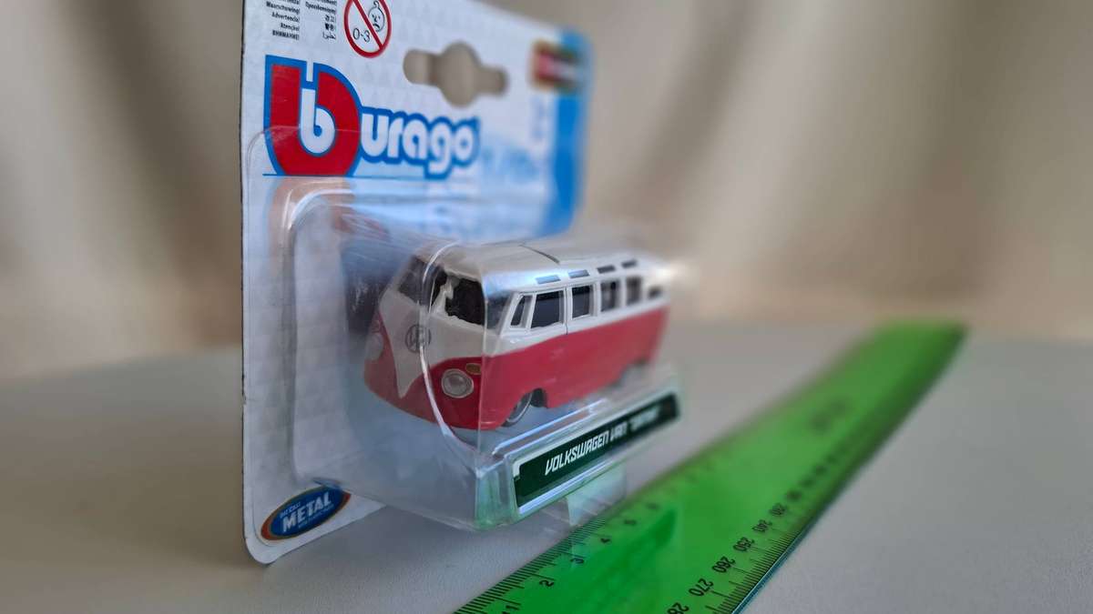 Stunning Burago 1/64 Model Volkswagen Van "Samba" in Great Condition and Sealed