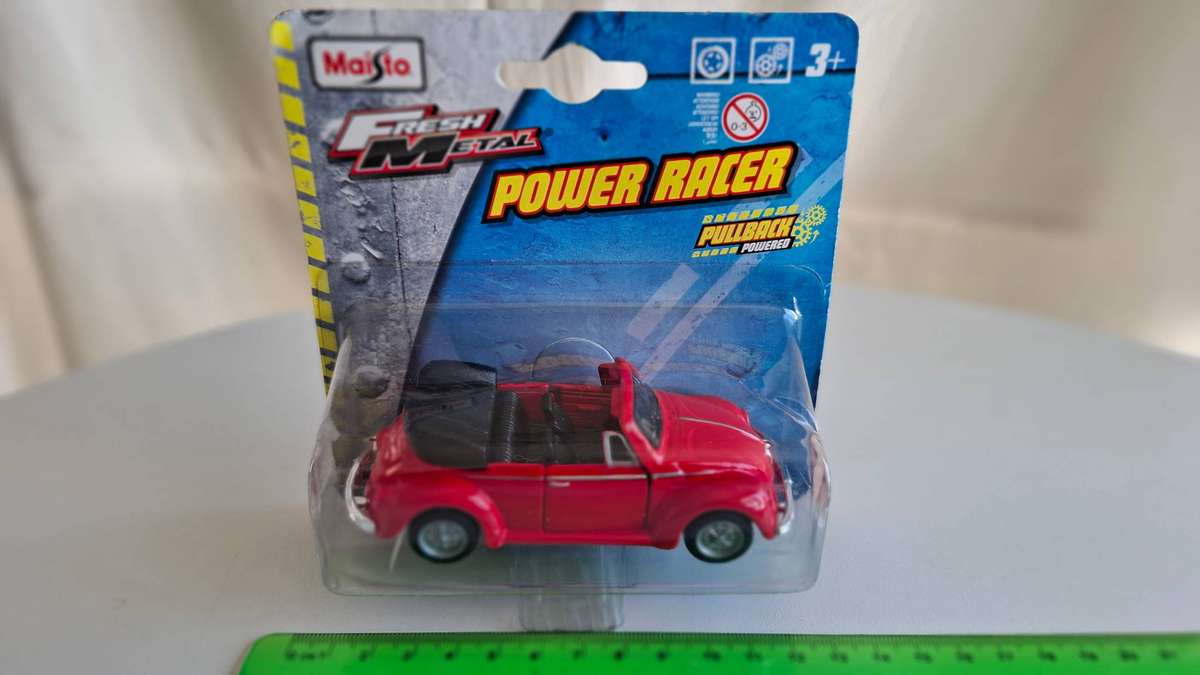 Maisto Fresh Metal  Power Racer Pullback Volkswagen Beetle in Good Condition still Sealed