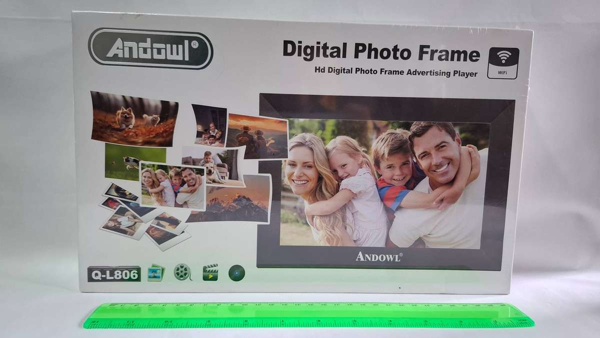 Andowl 11-inch Wireless HD Digital Photo Frame - Unwanted Gift