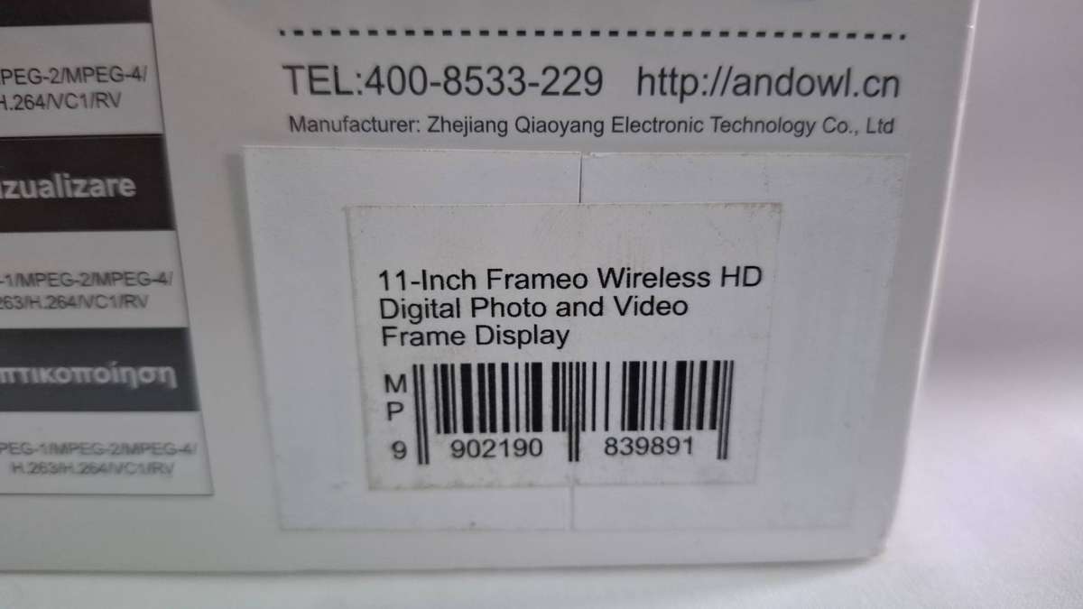 Andowl 11-inch Wireless HD Digital Photo Frame - Unwanted Gift