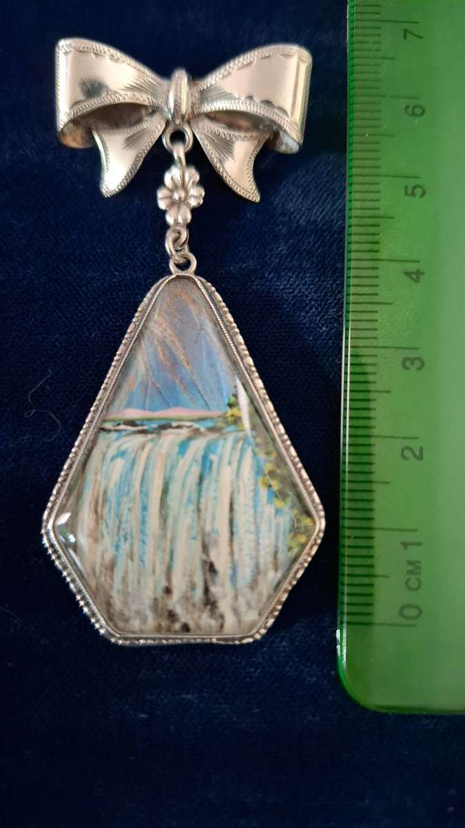 Stunning Vintage TLM England Sterling Silver Hanging Brooch in Great Condition (13.1GRAMS)