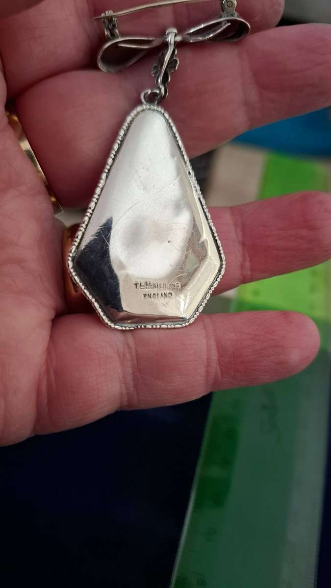 Stunning Vintage TLM England Sterling Silver Hanging Brooch in Great Condition (13.1GRAMS)