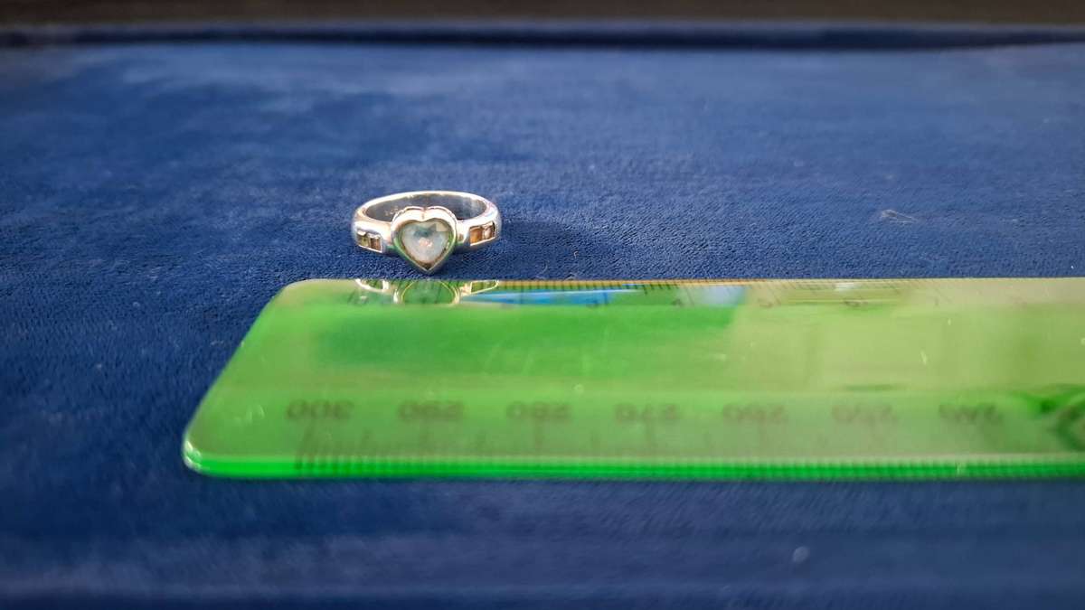 Lovely Silver 925 Heart Ring with Blue Stone -4.4Grams-in Excelllent Condition - Dim 16mm