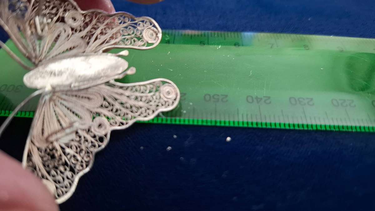 Beautiful Sterling Silver Butterfly Brooch (3.6grams) in Good Condition